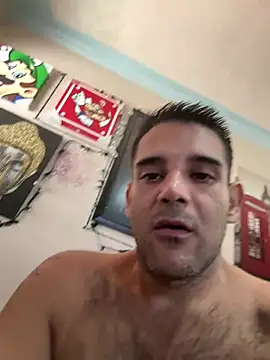 Snapshot of kevinbolena chatting on January 27, 10:27 pm kevinbolena online show from January 27, 10:27 pm