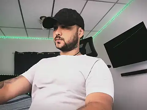 Sebas-hott online show from February 15, 9:23 pm