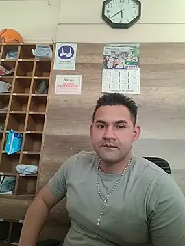 Snapshot of Maximil56 chatting on October 9, 8:36 pm Maximil56 online show from October 9, 8:36 pm