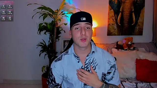 Snapshot of liam_oficial02 chatting on February 23, 2:24 am liam oficial02 online show from February 23, 2:24 am