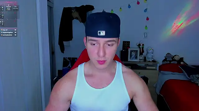 Snapshot of liam_oficial02 chatting on December 6, 3:08 am liam oficial02 online show from December 6, 3:08 am