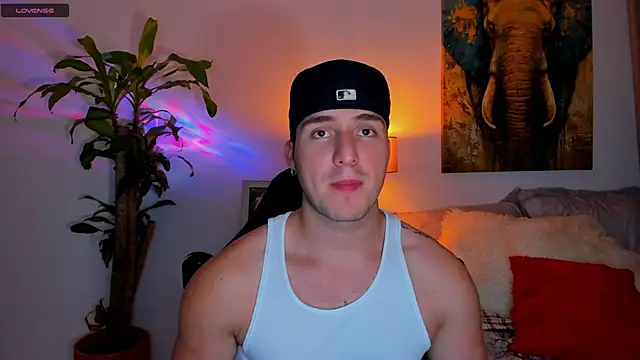 Snapshot of liam_oficial02 chatting on March 18, 2:29 am liam oficial02 online show from March 18, 2:29 am