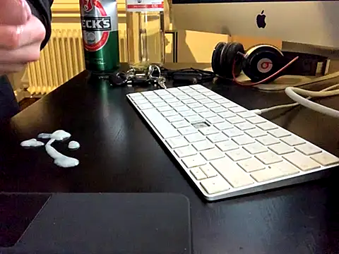 KendrickJiz online show from September 18, 9:39 pm