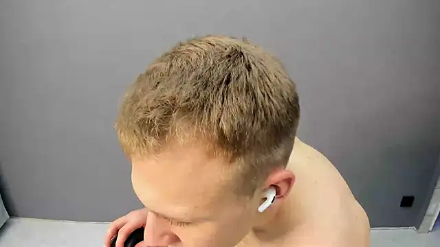 Alex Madrid online show from November 20, 6:51 pm