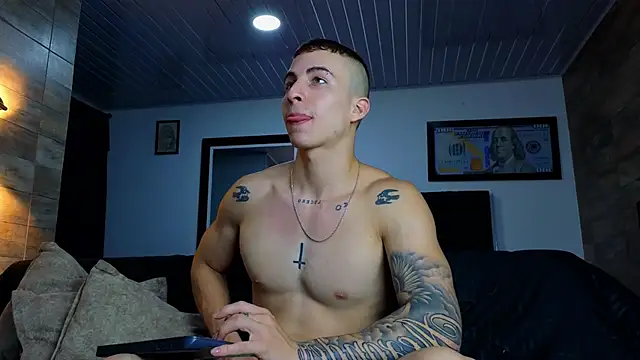 Snapshot of AsmodeoCox chatting on March 1, 3:10 am AsmodeoCox online show from March 1, 3:10 am