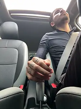 tom thick online show from November 25, 9:28 pm