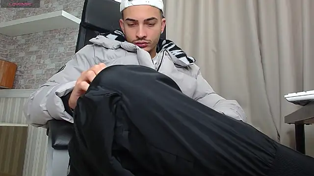 BrandonTate online show from November 26, 7:55 am