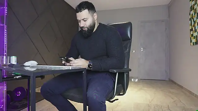 mattmasterss online show from December 20, 3:46 am