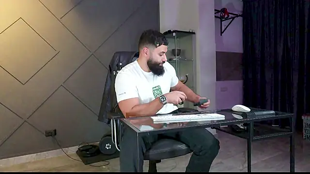 mattmasterss online show from January 13, 7:53 pm