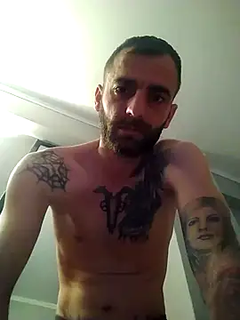 Snapshot of Antonio_Vatooo chatting on January 18, 12:17 am Antonio Vatooo online show from January 18, 12:17 am