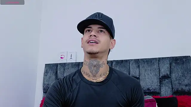 JAYCOB00 online show from February 22, 1:44 pm