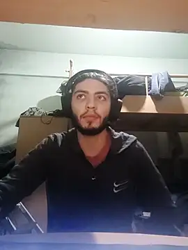 kleineid77 online show from December 1, 8:34 pm