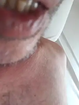 Exibicionismocaseiro online show from December 6, 11:11 am