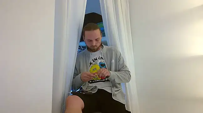 VitaminmanFL online show from February 1, 11:37 pm