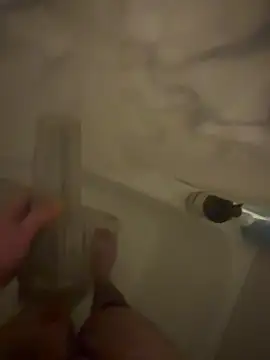 fridiiiii online show from December 3, 2:50 am