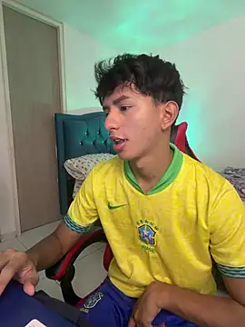 Leonarrrd 01 online show from April 11, 11:19 pm