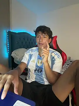 Leonarrrd 01 online show from February 5, 11:56 pm