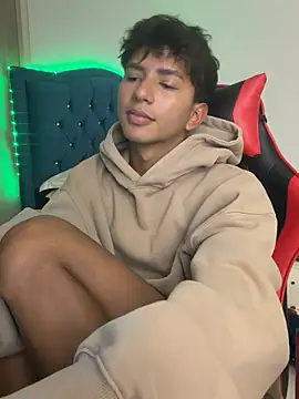 Leonarrrd 01 online show from March 13, 1:57 am