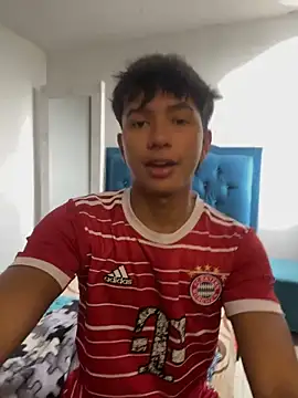 Leonarrrd 01 online show from October 19, 8:12 pm