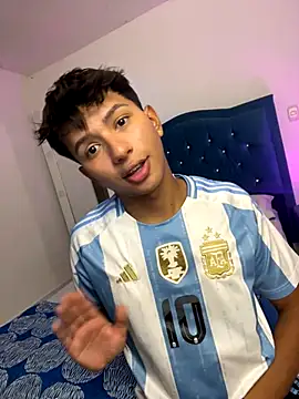 Leonarrrd 01 online show from October 8, 2:16 am