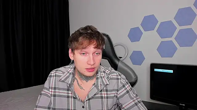 Chris Tyson online show from October 18, 12:37 am