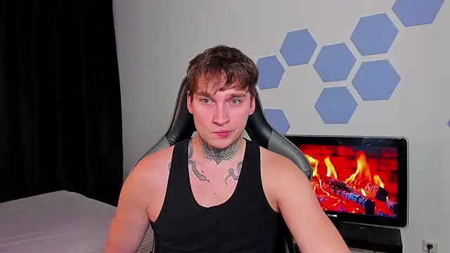 Chris Tyson online show from October 10, 9:18 pm