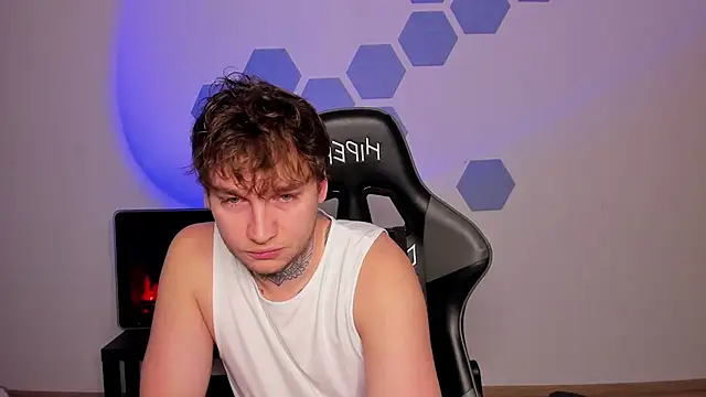 Chris Tyson online show from November 19, 9:09 am