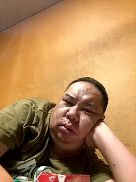 punk0805 online show from October 18, 7:30 pm