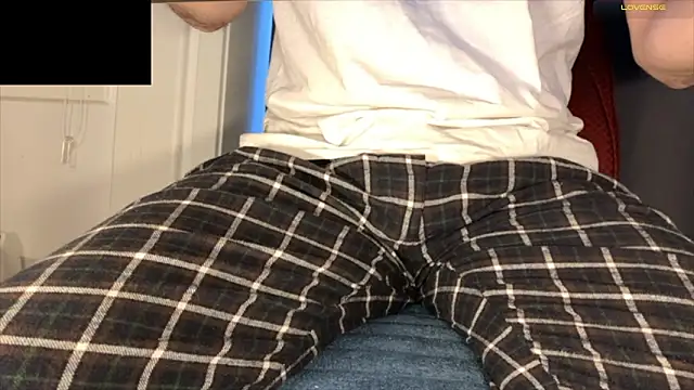 brsrkr online show from March 9, 4:45 pm