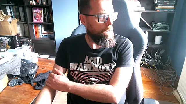 MeSteff online show from October 10, 1:27 pm