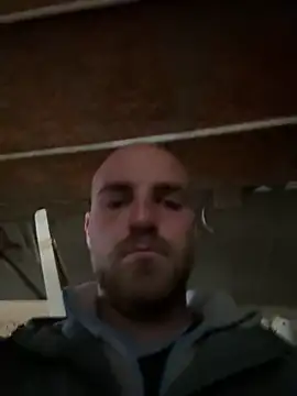 Snapshot of parallelo990 chatting on October 22, 1:26 pm parallelo990 online show from October 22, 1:26 pm
