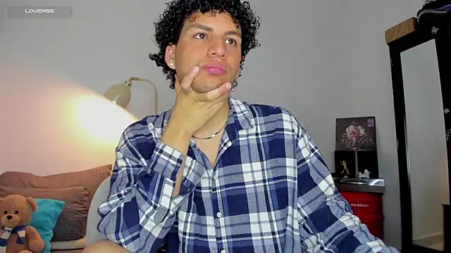 Curlblue online show from October 16, 5:37 am