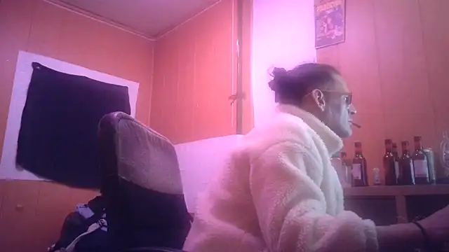 Lia Y PatrickX online show from December 2, 12:36 am