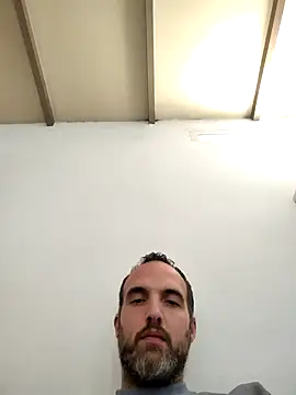 leon3875 online show from November 3, 3:47 pm