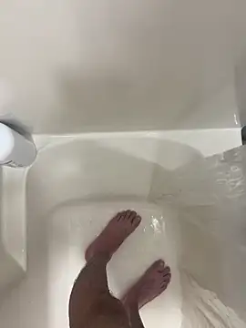 Snapshot of Joaquinp2023 chatting on February 21, 3:56 am Joaquinp2023 online show from February 21, 3:56 am