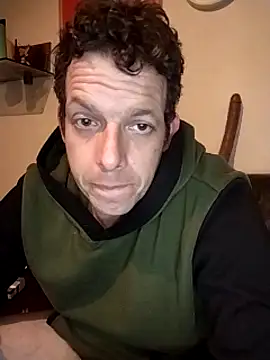 Snapshot of Knuffelstaaf123 chatting on February 27, 1:13 am Knuffelstaaf123 online show from February 27, 1:13 am