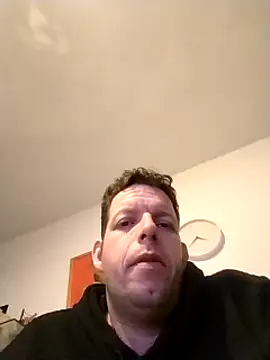Snapshot of Knuffelstaaf123 chatting on January 5, 11:48 am Knuffelstaaf123 online show from January 5, 11:48 am