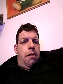 Snapshot of Knuffelstaaf123 chatting on January 10, 11:18 pm Knuffelstaaf123 online show from January 10, 11:18 pm
