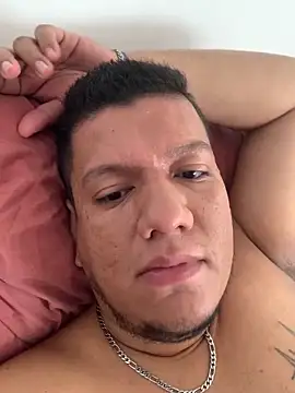 MarkGray  online show from December 17, 7:37 pm