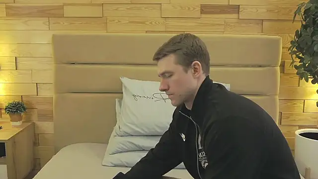 EthanPinkman online show from March 12, 4:42 am