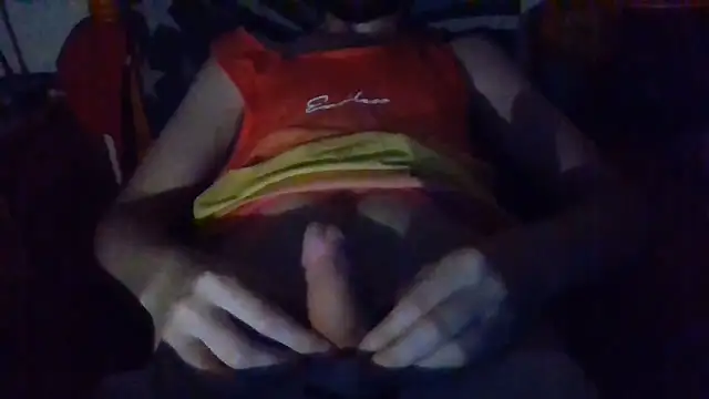 Alfie41105 online show from May 27, 9:56 pm
