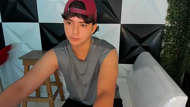 Dani cumboy online show from November 8, 1:25 pm