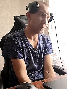 MityaXLoves online show from April 10, 6:20 am