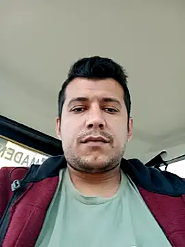 Snapshot of Adana1994 chatting on December 16, 8:09 am Adana1994 online show from December 16, 8:09 am