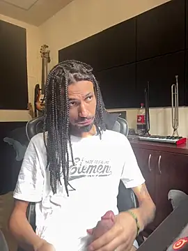 hotcamboy420 online show from February 5, 3:19 pm