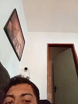 Snapshot of Pau_moreno23 chatting on February 8, 9:04 pm Pau moreno23 online show from February 8, 9:04 pm