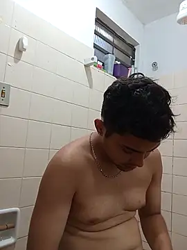 Snapshot of Pau_moreno23 chatting on February 15, 8:34 pm Pau moreno23 online show from February 15, 8:34 pm