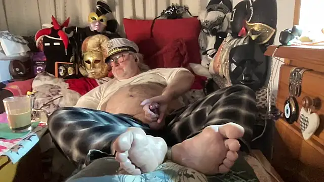 EroticVenetian online show from April 10, 8:32 am