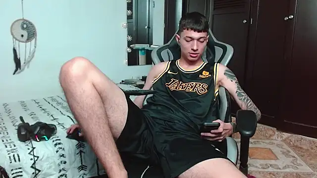 aaron blug online show from December 11, 5:33 am