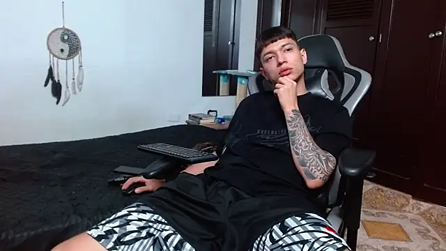 aaron blug online show from January 31, 4:14 am